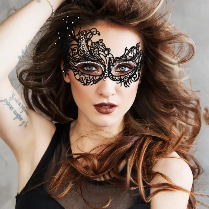 Lace Venetian Mask Nightclub Masquerade Diamond-Studded Gold and Silver Thread Party Eye Mask Luxurious Halloween