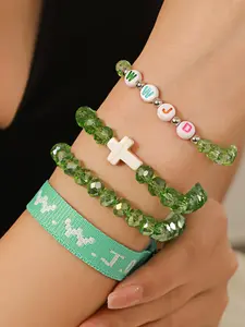 The WWJD letter bracelet+turquoise cross faith bracelet 2-piece set is suitable for daily wear, vacation dates, and other occasions, and is also a surprising and exquisite small gift