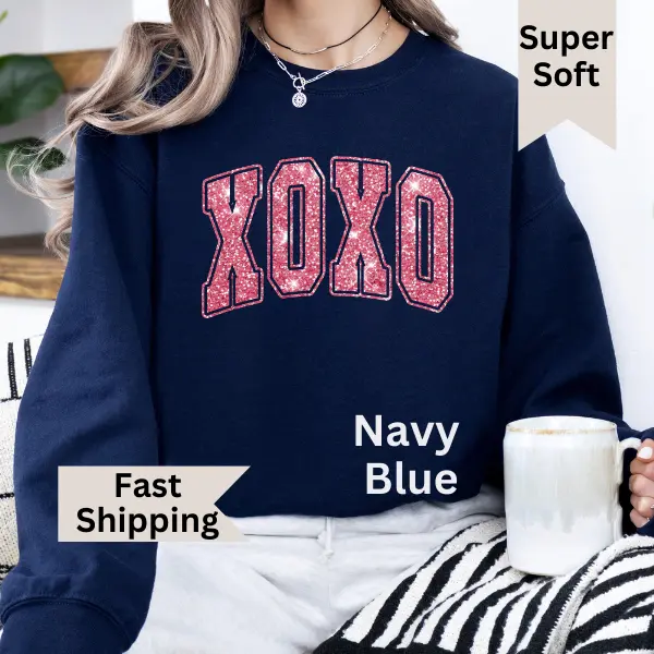 Glitter Pink XOXO Sweatshirt, Women's valentine's crewneck Oversized Soft