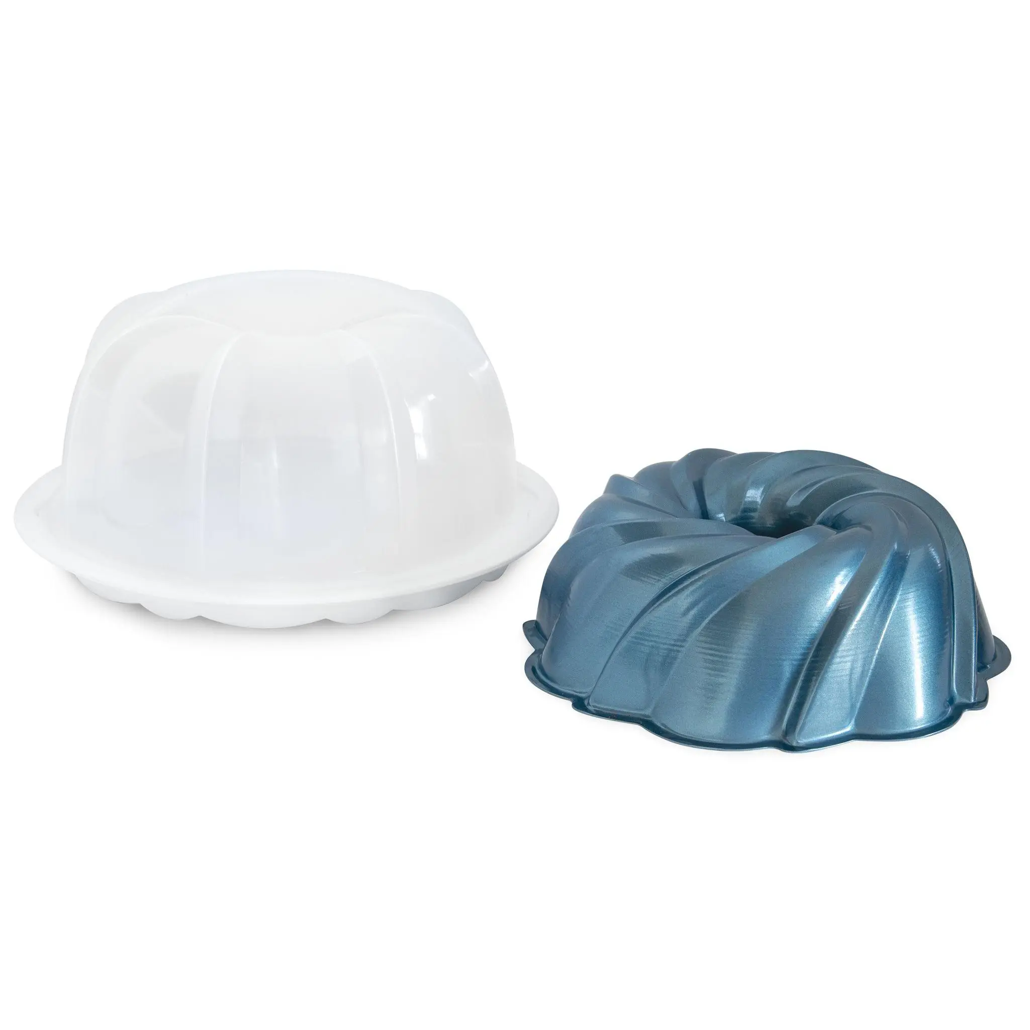 Nordic Ware Formed Aluminum Swirl Bundt & Keeper