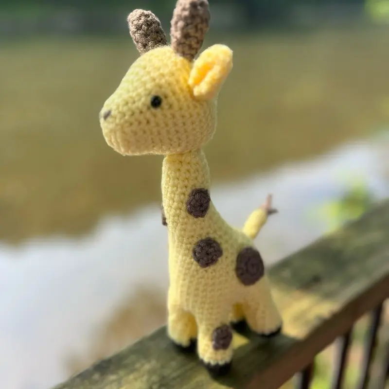Handmade Crochet Giraffe Plush Soft Stuffed Animal Toy Baby Shower Gift Jungle Nursery Decor Amigurumi Giraffe with Spotted Pattern