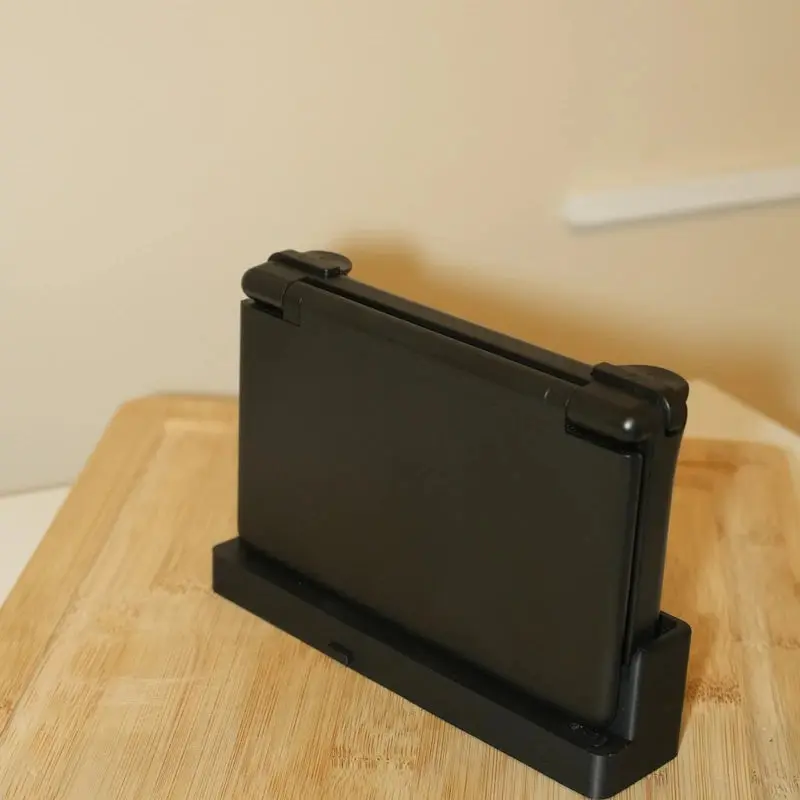 AYN Thor Minimal Slide-In Dock Open
