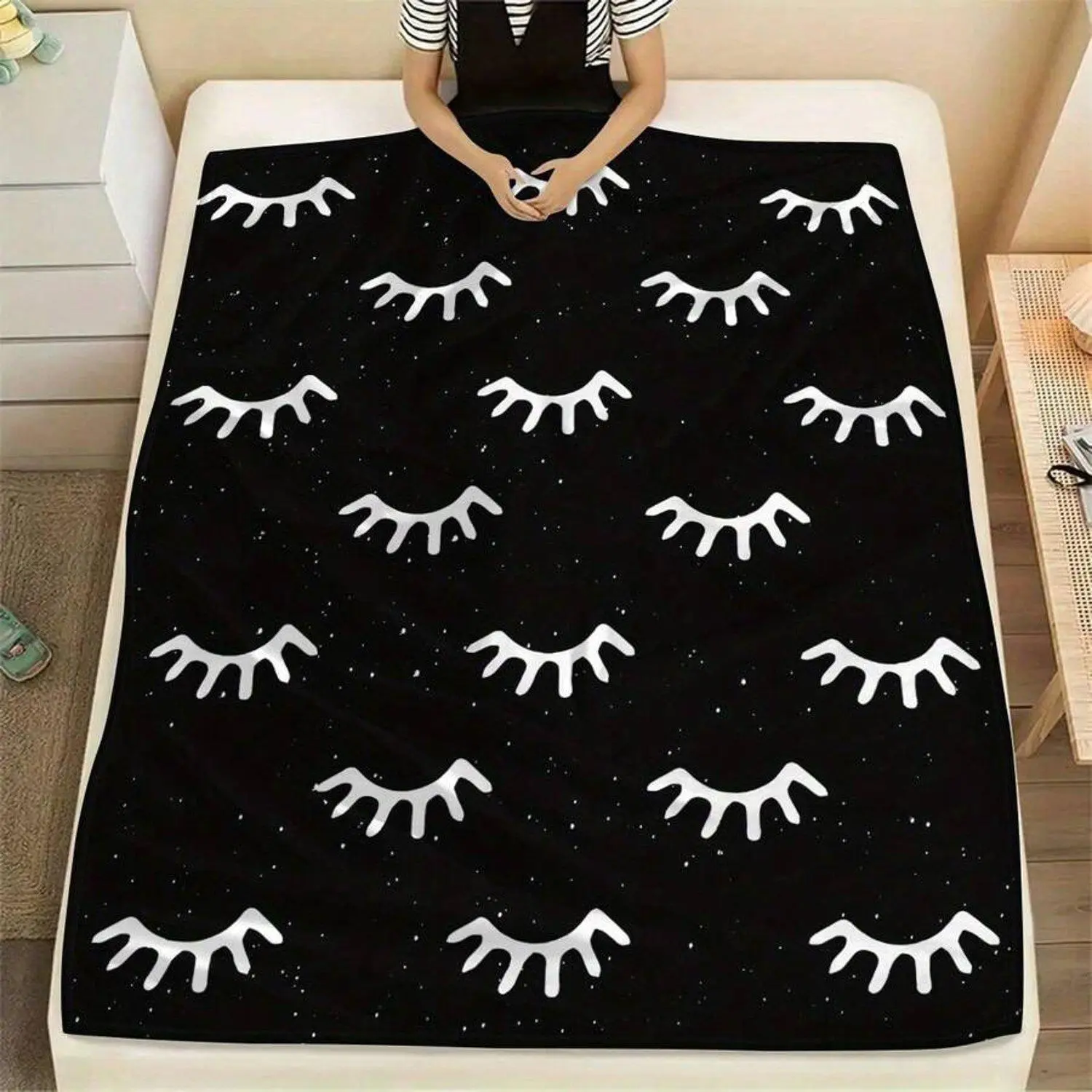 White Closed Eyelash Star Black Background Minimal Flannel Blanket, Simple Line Art Sleepy Eye Modern Neutral Throw Blanket, Soft Plush Warm Blanket for Couch Bedroom, Cozy Comfy Nap Blanket, Perfect Giftable Decorative Blanket for Minimalist Aesthetic