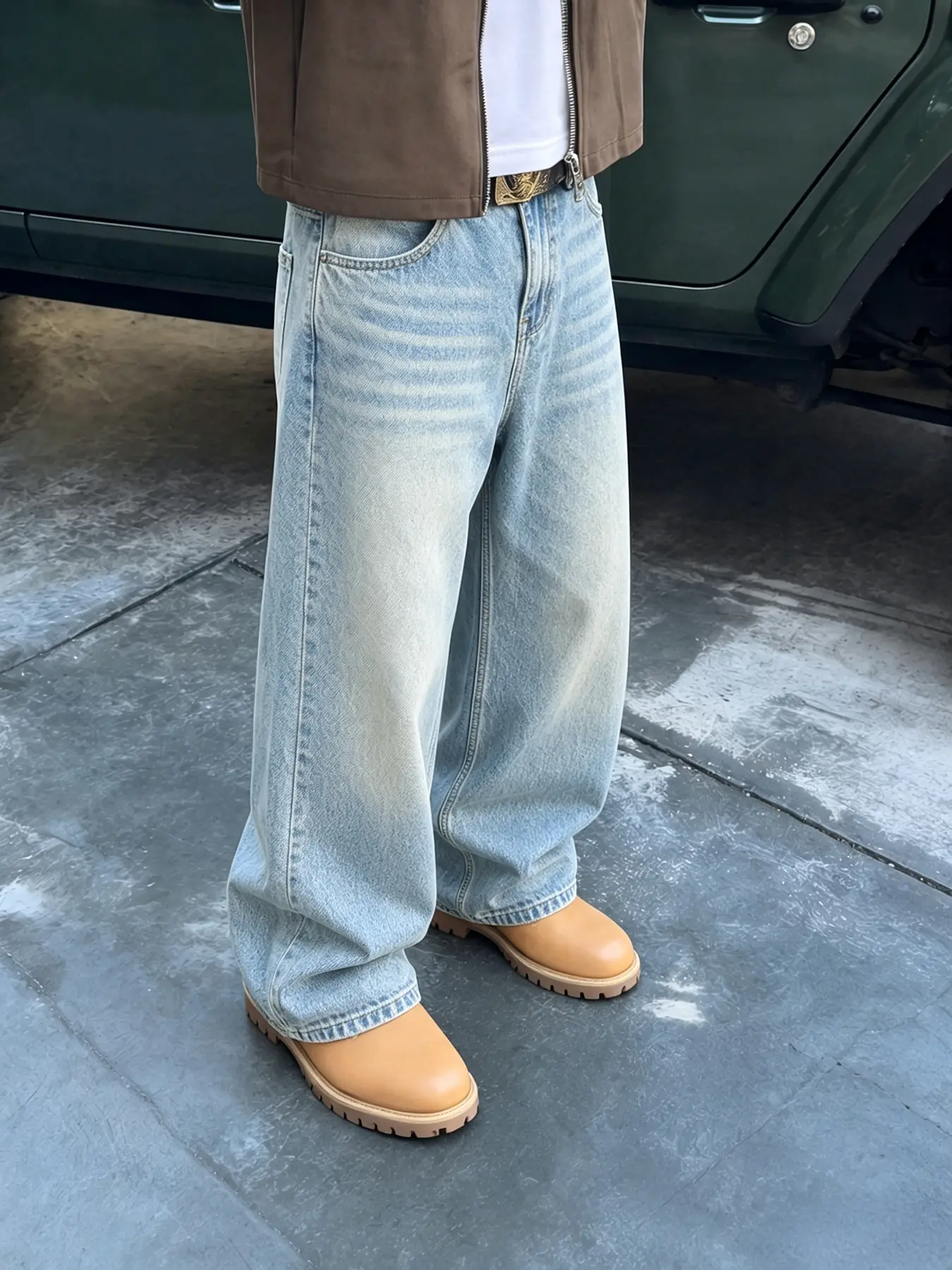 Men's Wide Leg Jeans for Casual Streetwear, Relaxed Full Length Washed Denim Pants with Roomy Leg Fit