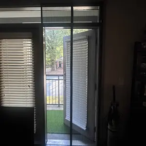 Magnetic Screen Door, Hands Free Mesh Curtain Keeps Bugs and Mosquitos Out, Automatic Magnet Closure, Heavy Duty Patio Sliding Dog Doors Cover, Window Screen Protector