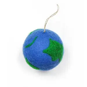 Mama Earth Eco Ornament - Extra Large