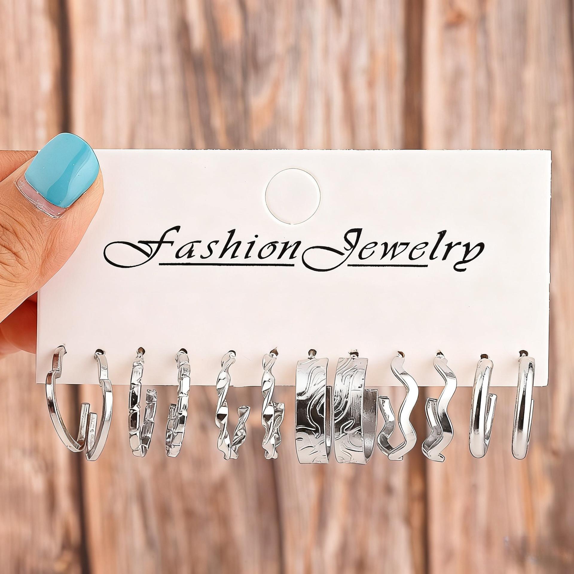 24-Pair Gold and Silver Earring Set, Women's Chunky Earrings Multi-Piece Set, Lightweight Twisted Pearl Earring Set, Suitable for Girls' Everyday Outings, Parties, and Holiday Gifts, Stylish Accessories bohemian jewelry