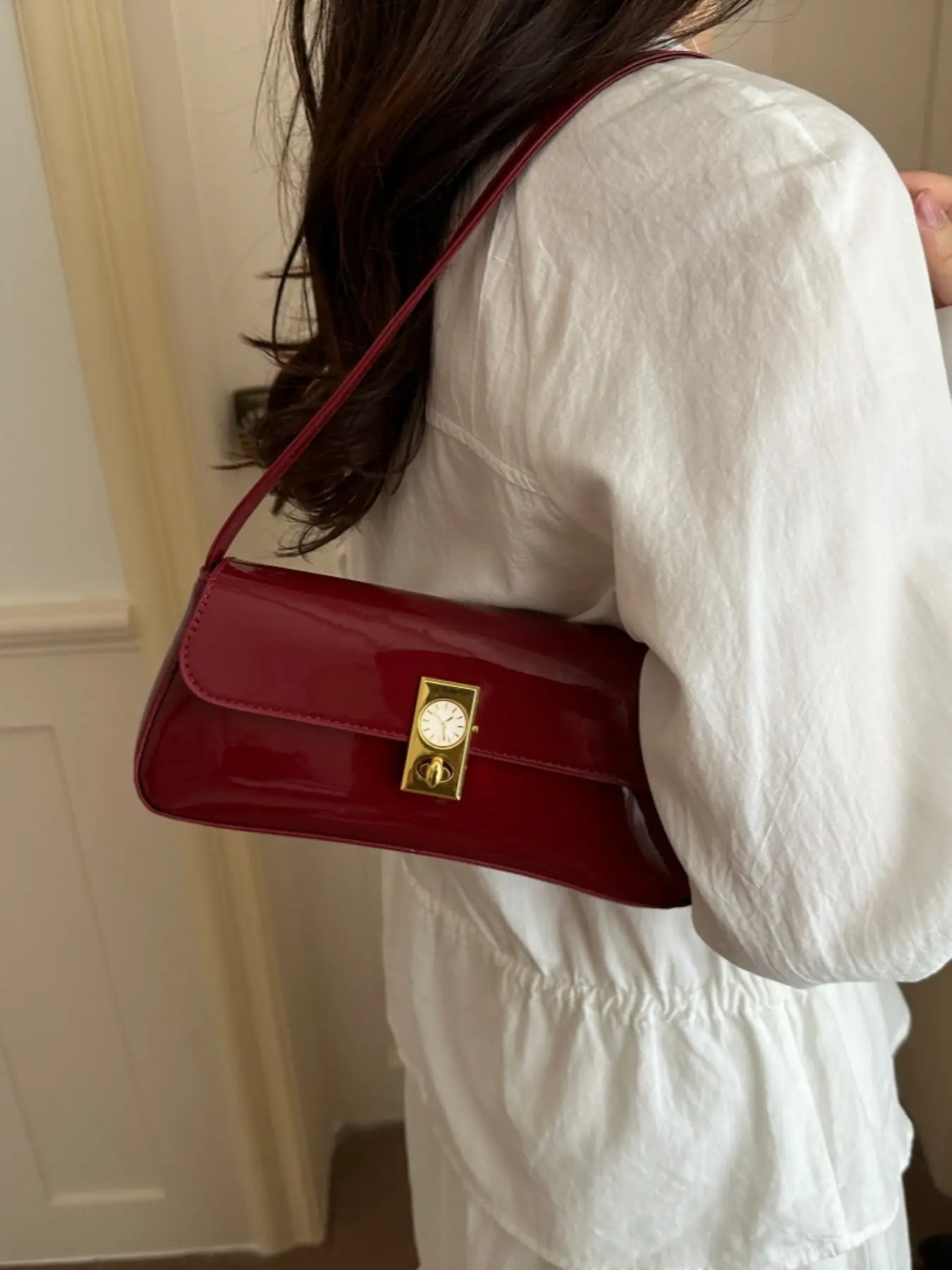 Women's Vintage Clock Buckle PU Bag, Hardware Shoulder Clutch, Elegant Small Handbag for Parties and Daily Use
