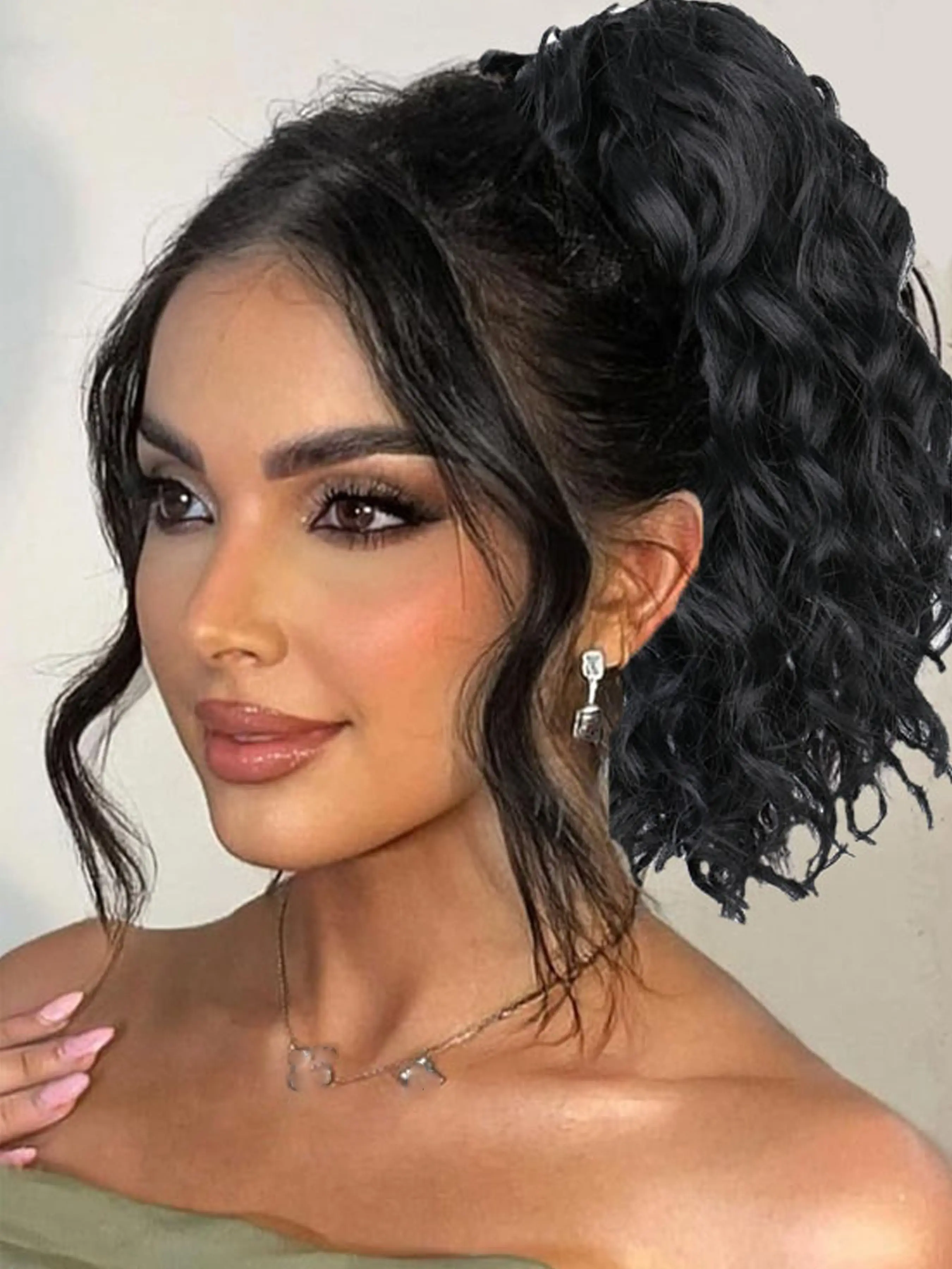 10 Inch Synthetic Deep Wave Drawstring Bob Style Ponytail Hairstyle for Women, Short Wavy Curly Hairpiece with Elastic Band, Elegant Hair Accessory for Daily Use