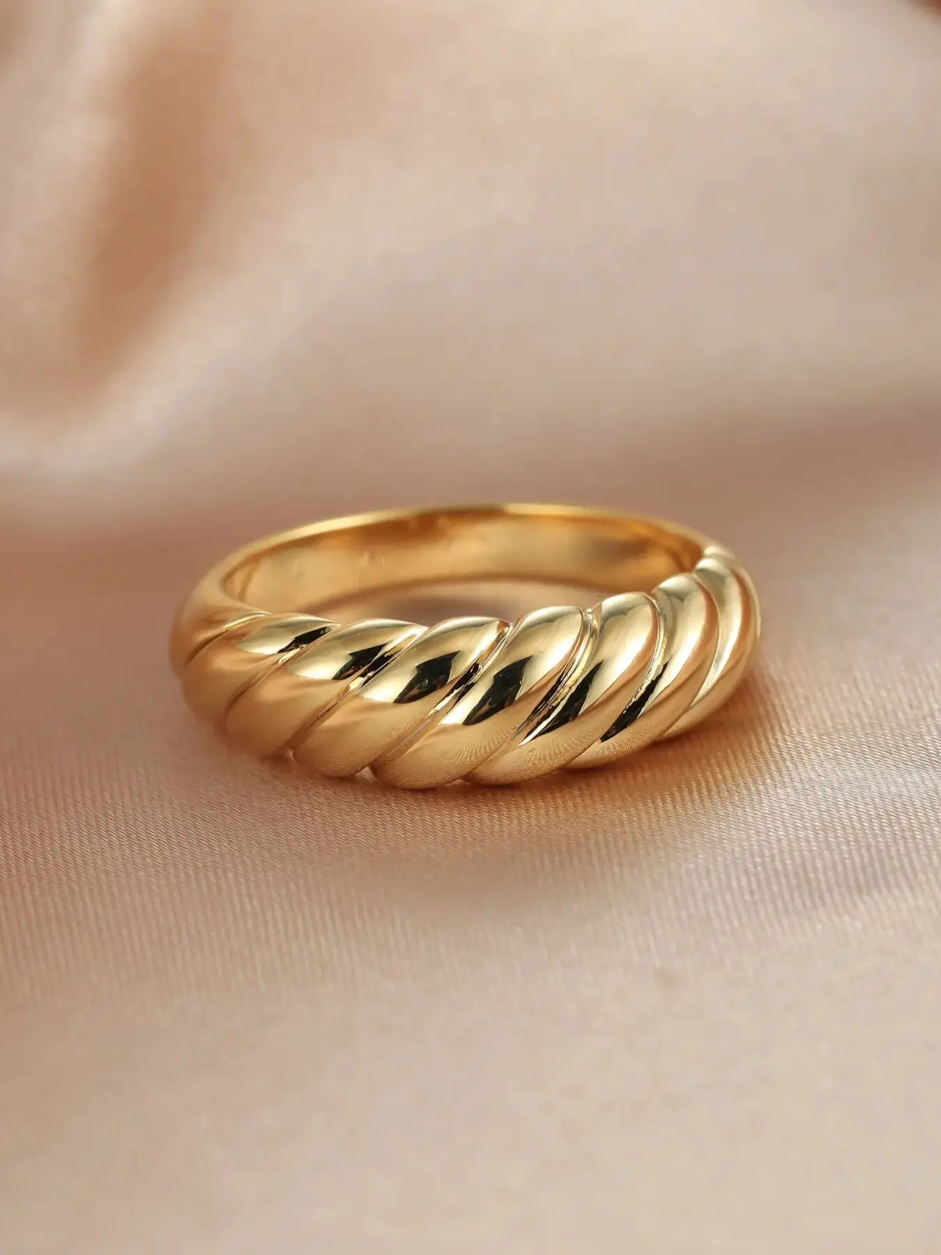Fashion Twist Design Ring, Simple Fashion Jewelry Stackable Finger Rings For Women Men For Party Daily Clothing Decor, Dainty Stacking Rings, Minimalist Ring