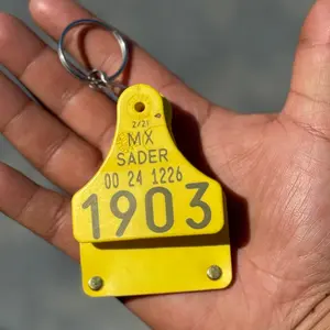 Cattle Tag Keychain/ llavero Arete Vaquero