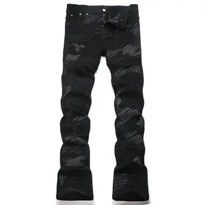 These black wrinkled stacked jeans are glued to my body! American high-street vibe is off the charts