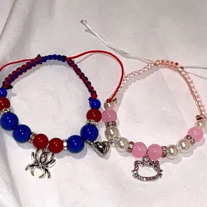 Spider Kitty Bracelet - Colorful Beads with Metal Spiders, Includes Red and Pink Beads, Adjustable Design