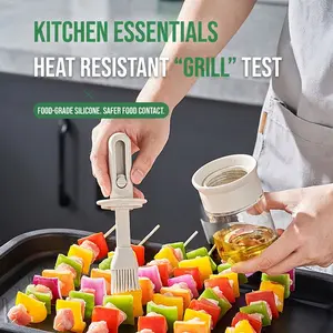 Glass Oil Bottle with Integrated Silicone Brush for Household Use, High-Temperature Resistant Kitchen Baking and Grilling Tool, Food-Grade Cooking and BBQ Brush