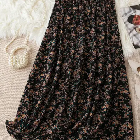 【Plus Size】 Ditsy Floral Print Long Skirt, Floral Printed Skirt, Casual Fashionable Skirt, Boho Fashion Casual Skirt for Daily Holiday Vacation Wear, Women Plus Clothing for Summer, Boho Casual Skirts