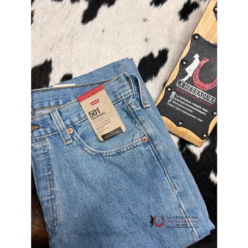 Levi's Men's 501 Original Straight Leg Jean Light Wash Denim Classic Iconic Styling Since 1873