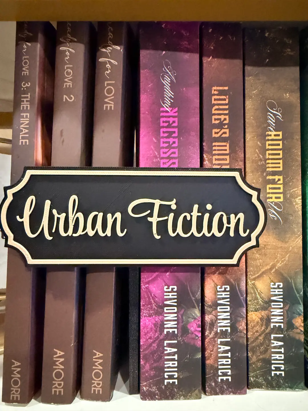 Urban Fiction 3D Printed Shelf Sign / Book Divider 📚🖤