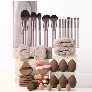 42PCS All-in-One Makeup Tools Set, 12PCS Makeup Brushes with Storage Bag, 6 Makeup Sponges, 4 Mini Makeup Sponges, 10 Triangle Powder Puffs, 6 Mini Air Cushion Puffs, Hairband and Hand Bowl Straps, Multifunctional Beauty Kit for Daily Makeup