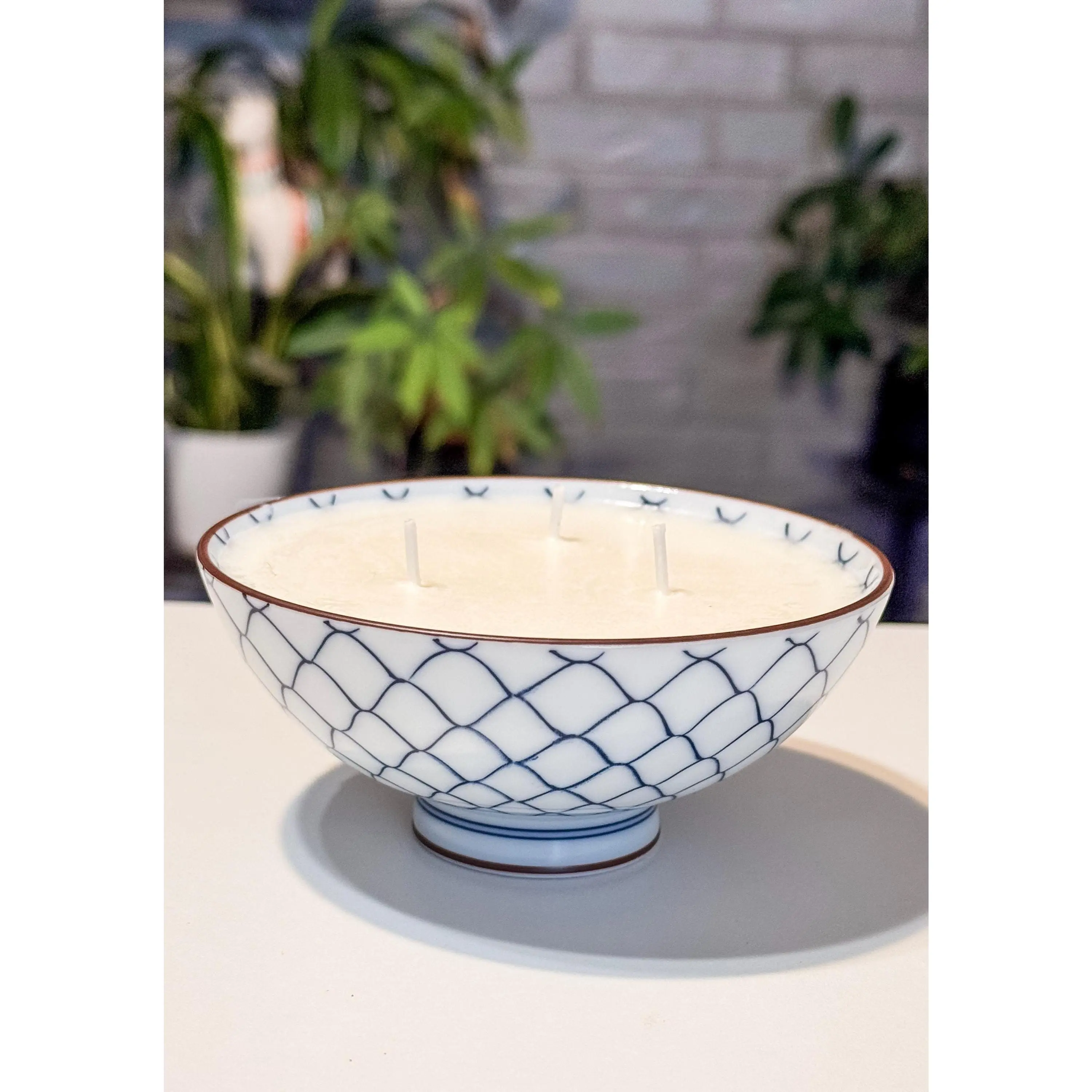 Soy Candle in Rice Bowl Arita-yaki, Floral Green Tea Scent, 7.3oz