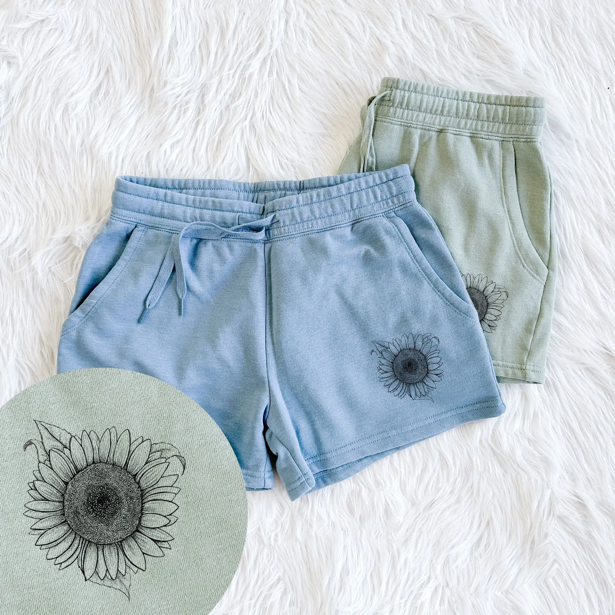 Lemon Queen Sunflower - Helianthus Annuus - Women's Cali Wave Shorts