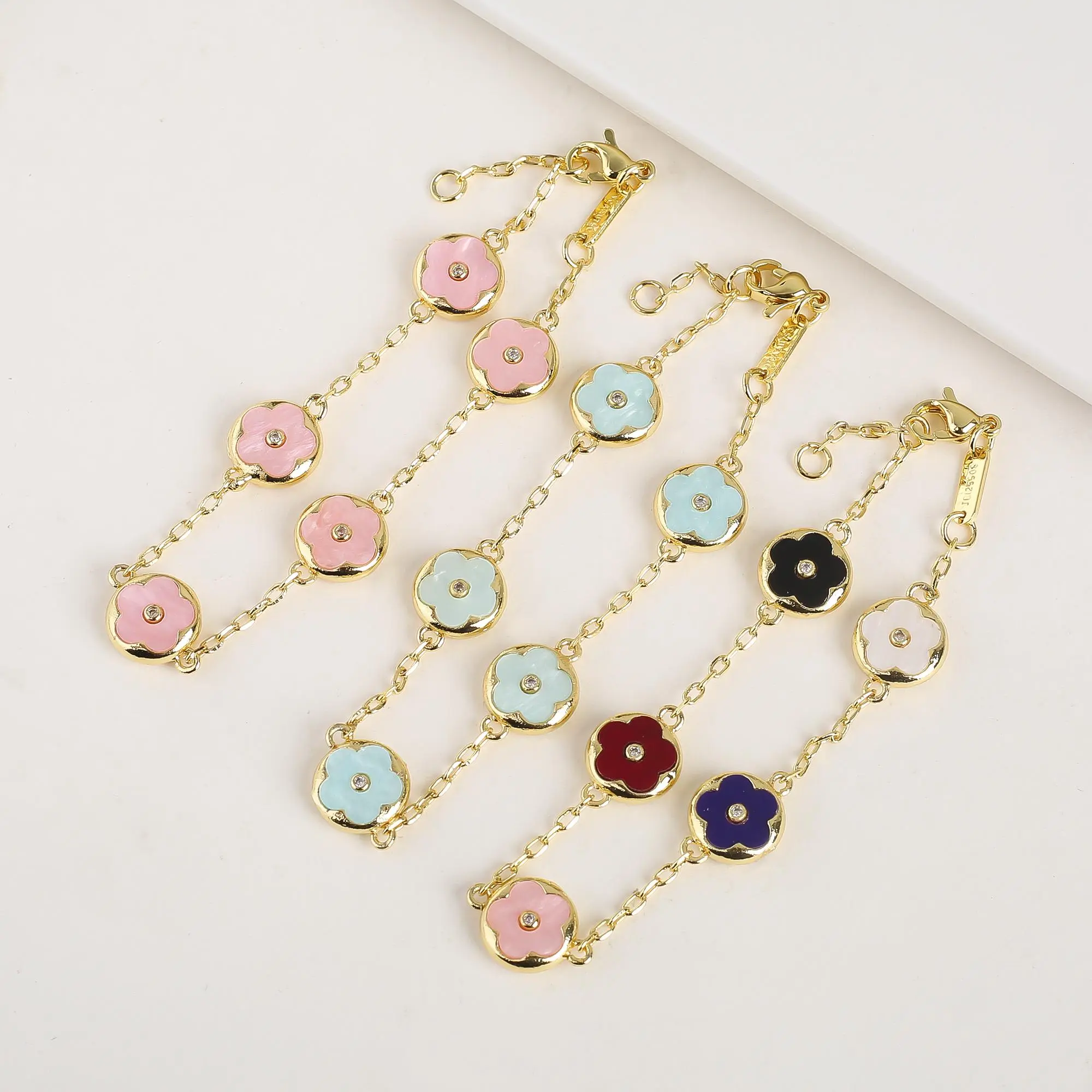 Trendy Creative Adjustable Round Five Leaf Flower Gold-Plated Bracelet Luxury for Women Daily Party Jewelry Accessories Clover
