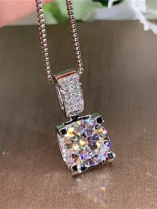 Luxury Artificial Zirconia Decor Dangling Pendant Necklace for Women Rhinestone Decor Necklace, Gorgeous Trendy Jewelry As Gift for Party Decor, Cz Prong Necklace, Fashion Necklace, Rhinestone Decorated Necklace, Jewelry Gifts, Sparkling Cz Necklace