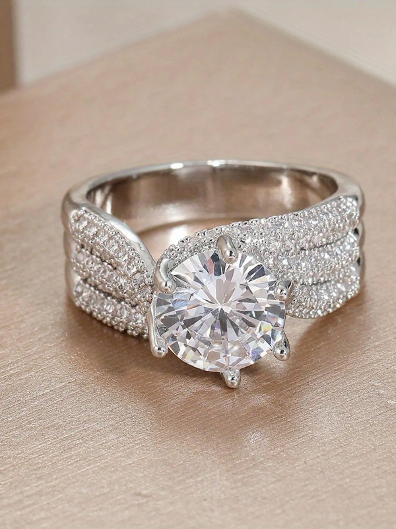Luxury Shiny Synthetic Zircon Ring, Fashion Solitaire Engagement Ring for Women, Anniversary Ring, Stunning Jewelry Gift for Anniversaries, Artificial Gemstone Ring