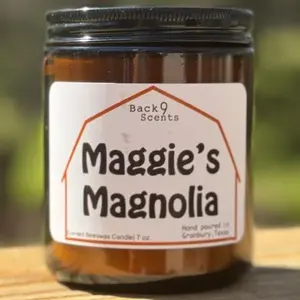 Back 9 Scents Maggie's Magnolia 7 oz Aroma Candle Household Decor