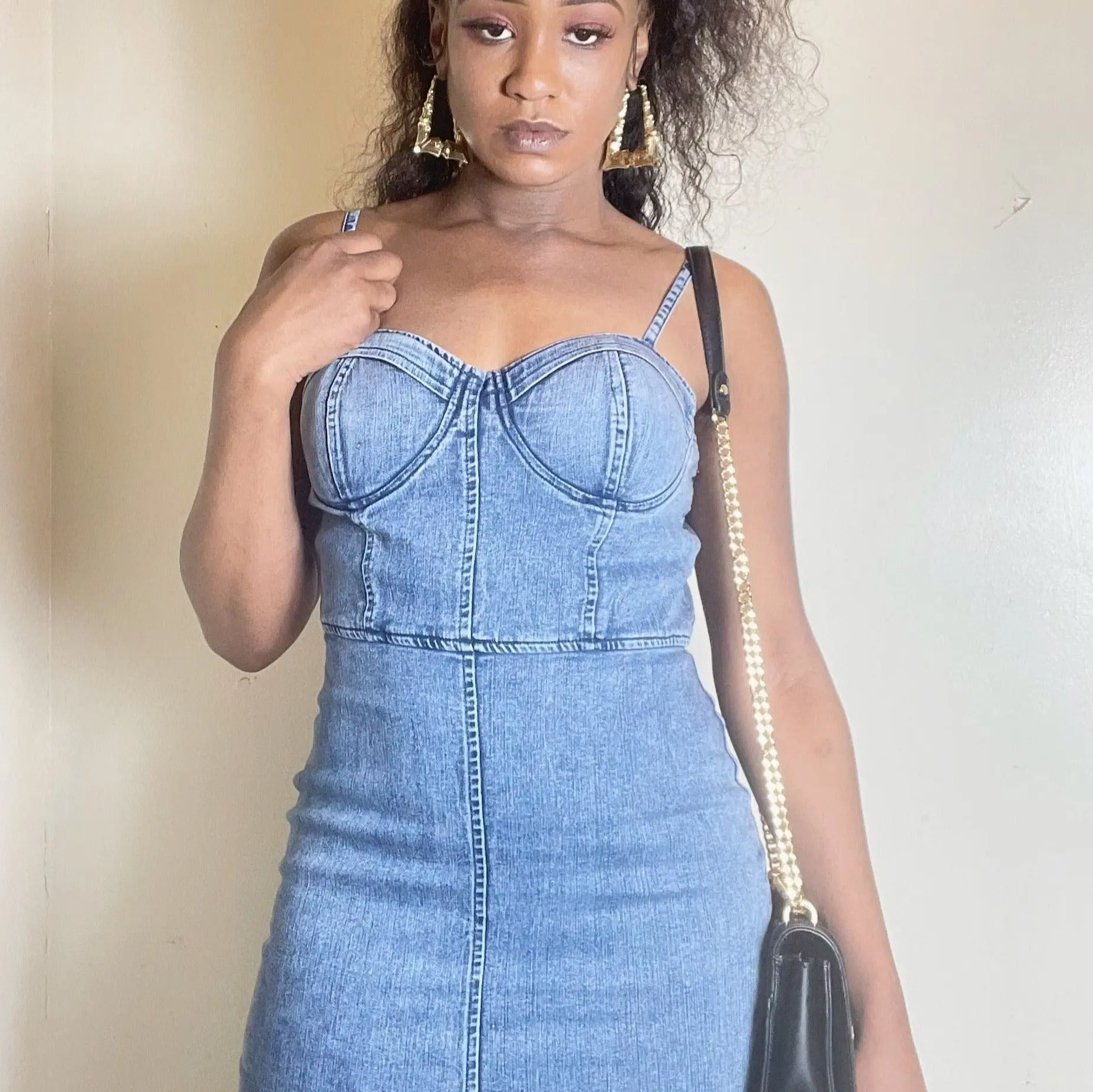 princess polly baby blue dress Proof that denim dresses work in every season💙, [denim, denim outfit,  outfit dress, ootd, outfit inspo, style, style inspo, fashion, winter,  winter outfit], #outfitideas #outfitinspiration #denimdress