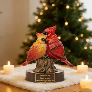 Resin Cardinal Bird Statue, Resin Art Love-Themed Decorative Item, Home Tabletop Decoration Accent