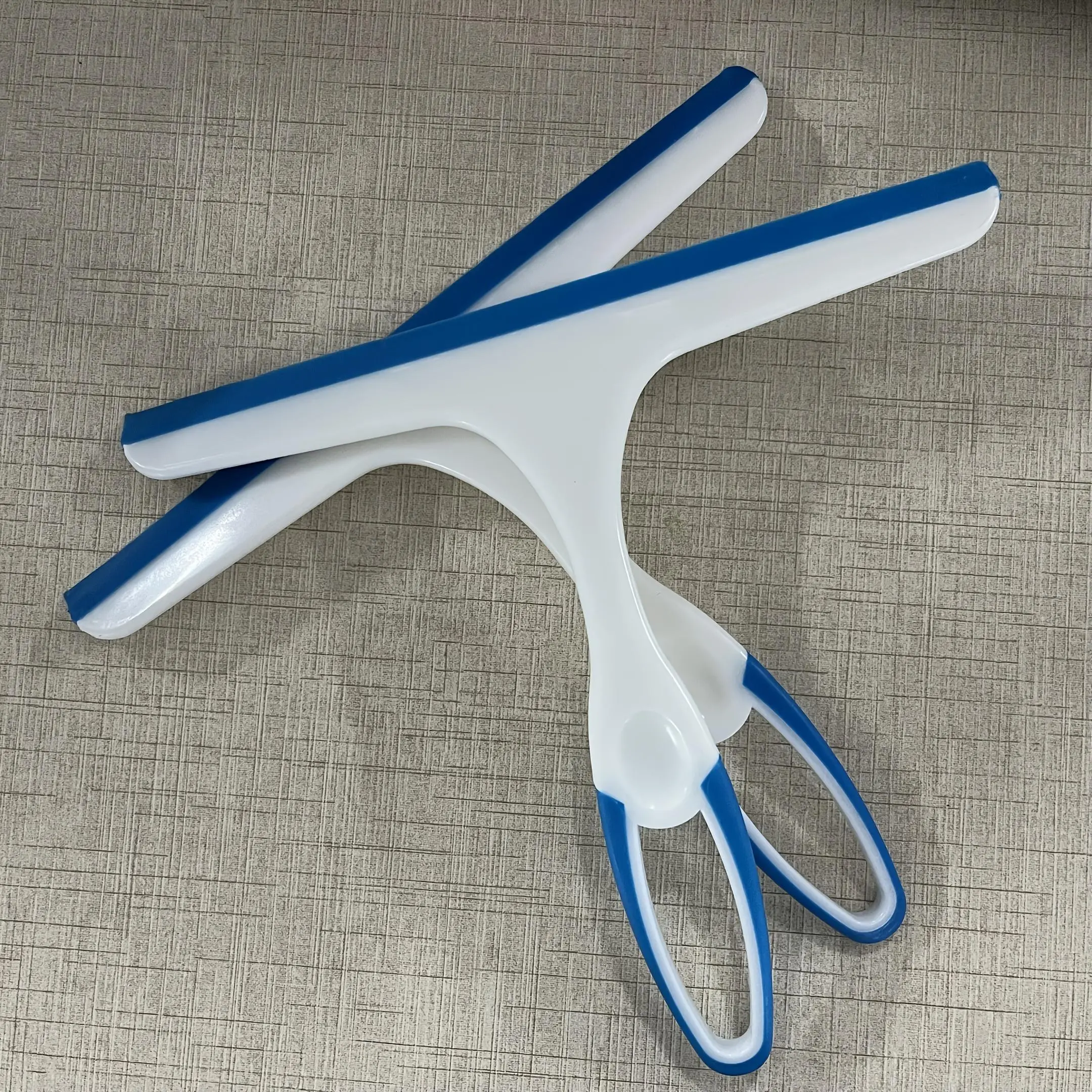 2pcs, Shower Scraper, Household Cleaning Scraper, Window Scraper, Handheld Glass Scraper, Water Remover, Suitable for Shower Doors, Bathroom, Windows, and Car Glasses, Cleaning Supplies, Cleaning Tools, Back-to-School