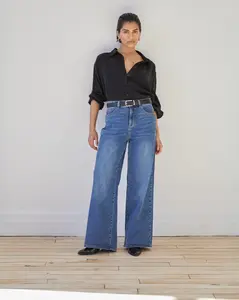 Roxy Relaxed Bootcut Jeans - Anzio Blue