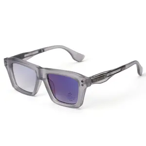 Original design, new trendy automatic-adjusting colored sunglasses, blue light blocking UV protection and sun protection suitable for everyday wear. Universal glasses for both men and women.
