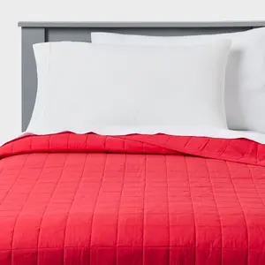Full/Queen Box Stitch Microfiber Kids' Quilt Berry Red - Pillowfort