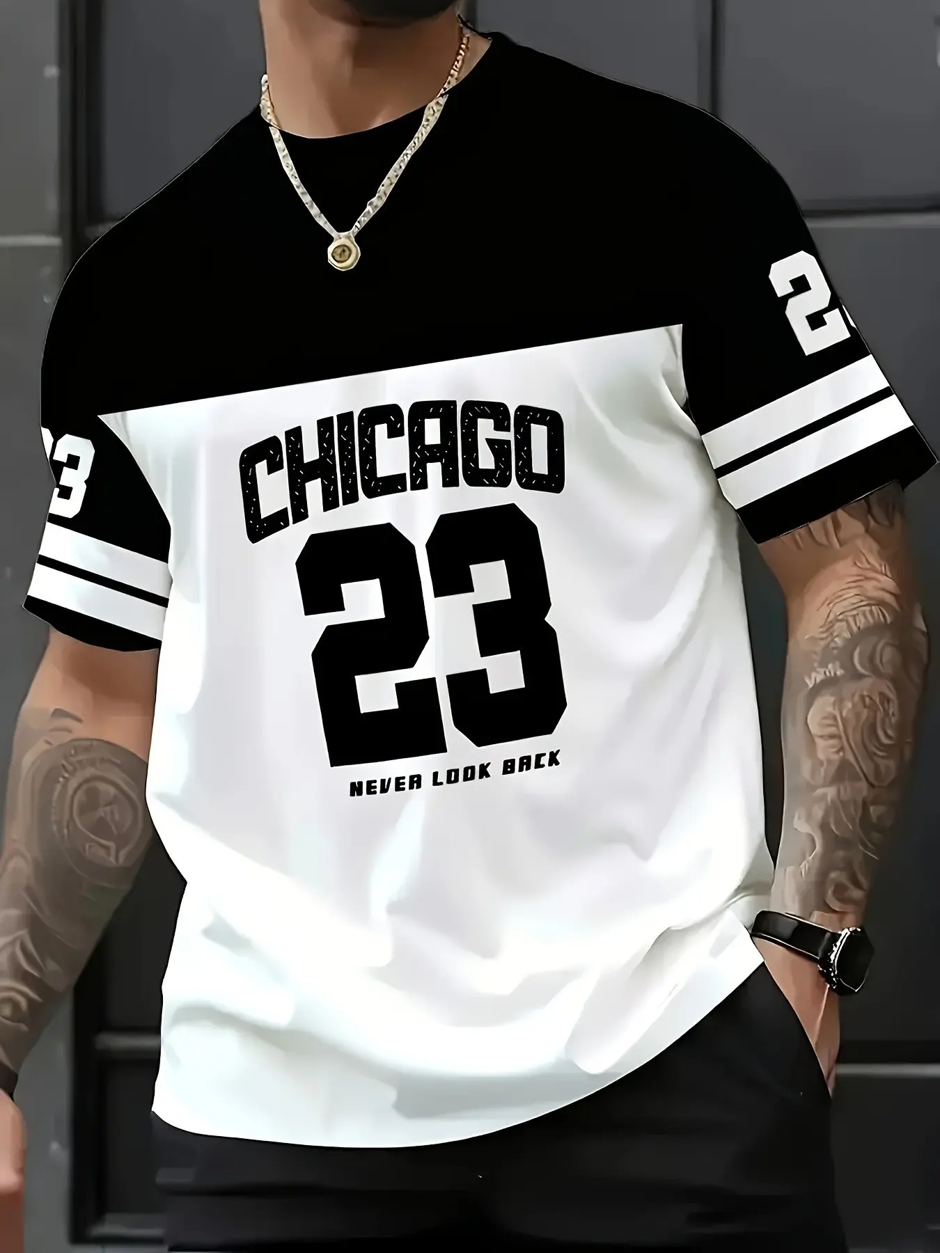 Simple and trendy streetwear men's fitted crew neck short-sleeved T-shirt with Chicago letter print. Comfortable, breathable, and versatile, suitable for outdoor wear.
