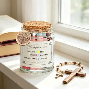 1 Set Spanish Emotional Bible Verse Jar with Color Coded Scripture Cards, Inspirational God’s Word Notes in Spanish for Different Moods, Christian Religious Gift, Ornate Floral Border Print & Heart Tree Charm, Cork Lid Glass Prayer Jar