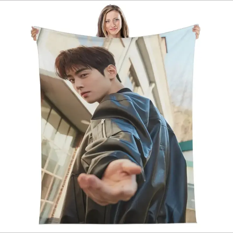 K-Pop Style Flannel Throw Blanket, Korean Music Aesthetic Plush Fleece Blanket, Soft Cozy Throw for Bedroom Sofa Couch Decor, Music Lover Gift