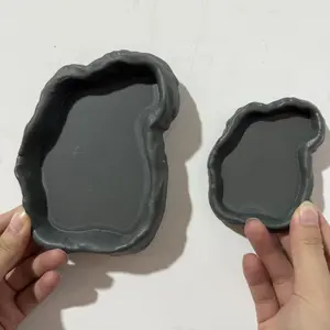 1pc - Realistic Rock Shape Grey Reptile Water & Food Bowl & Bathing Tray for Reptiles & Amphibians, Suitable for Lizards, Chameleons, Snakes, Frogs, Turtles, Geckos, Durable Plastic Habitat Decoration