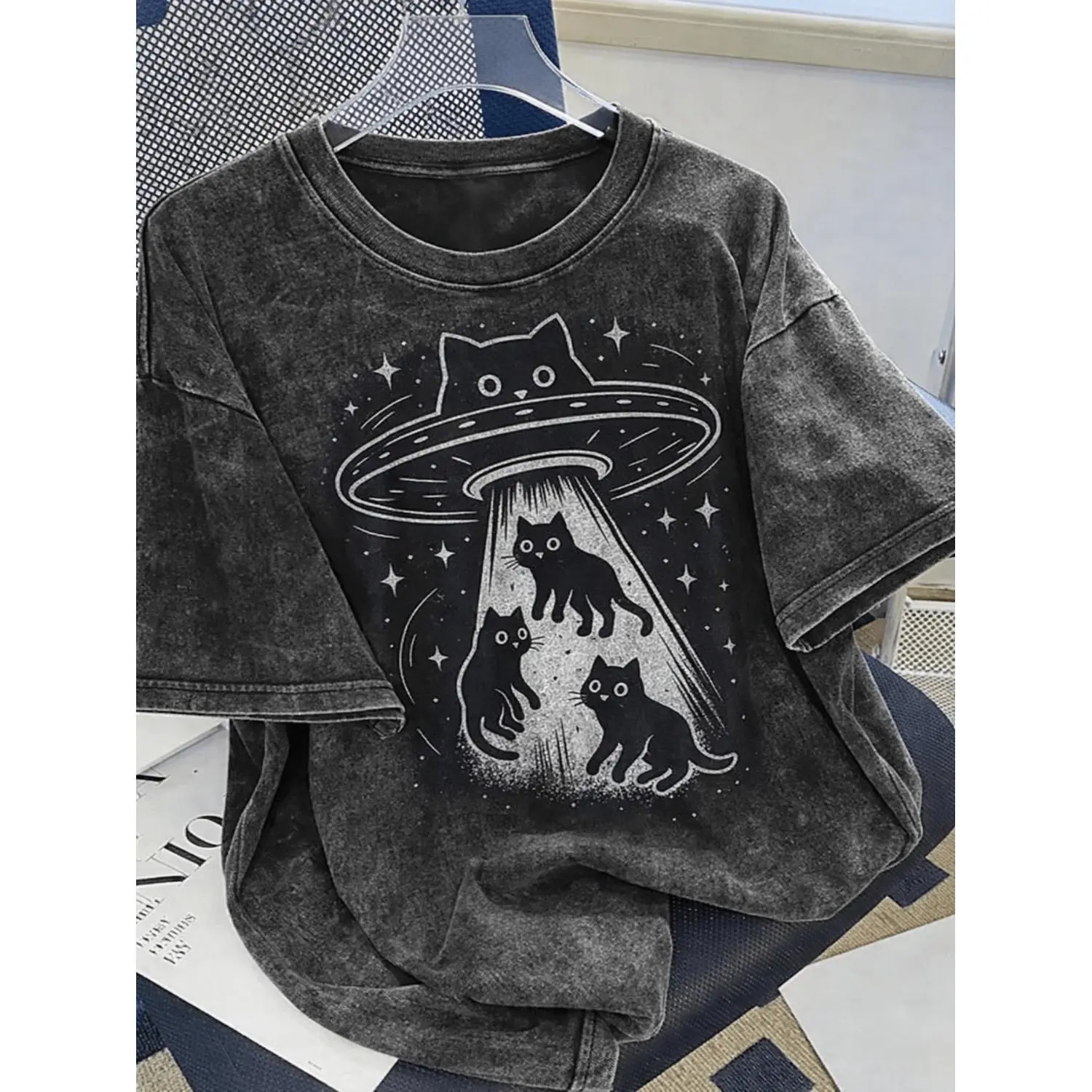 Men's Heavyweight Vintage Washed Cotton Short Sleeve T Shirt Featuring Cat UFO Pattern for Casual Occasions and Sports Openings Plus Size