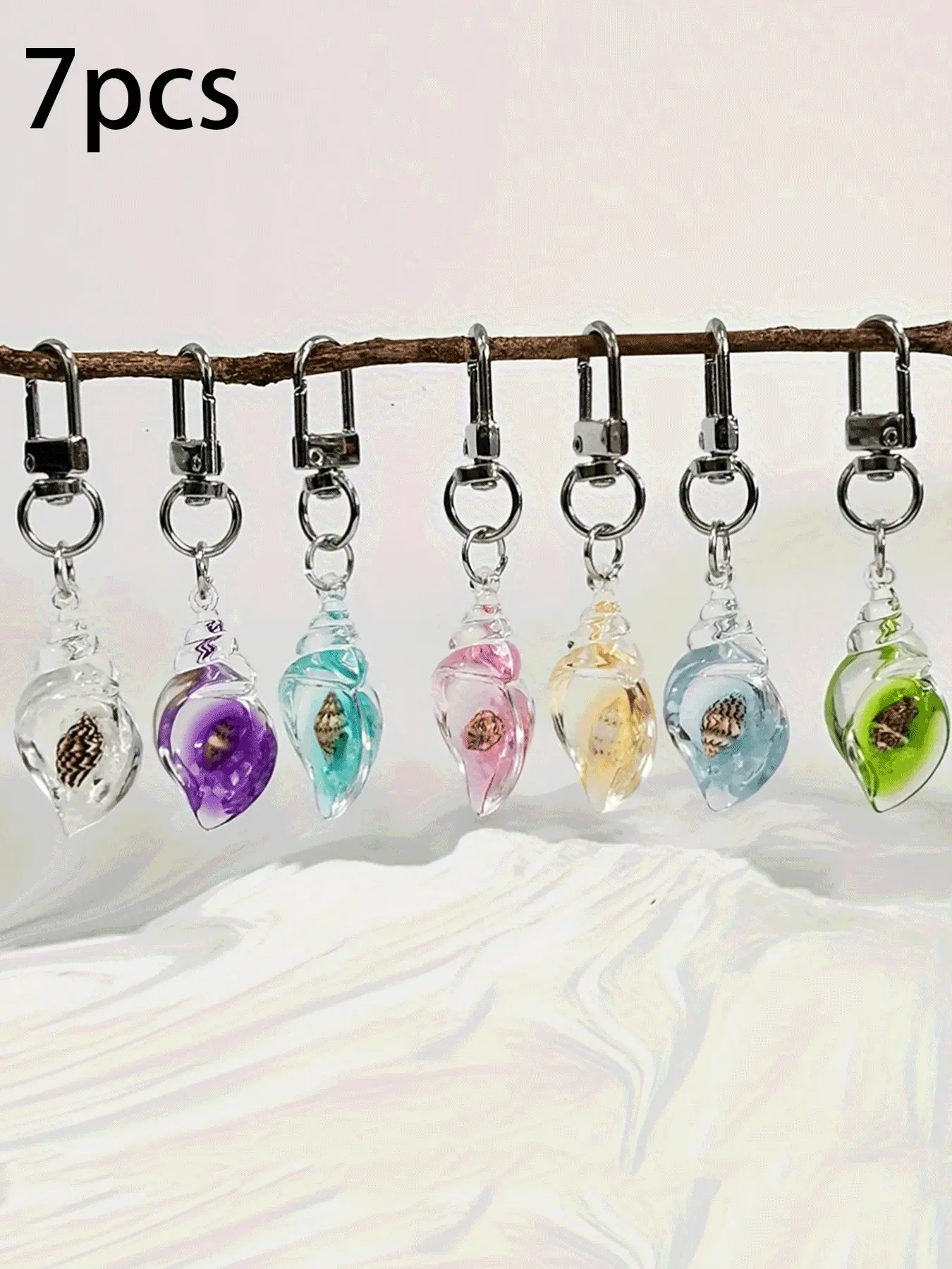 7pcs Glow-In-The-Dark Transparent Shell Resin Pendants, Ocean Style Charm Trendy Cute Aesthetic Keychain Phone Strap, Fashion Accessory for Women & Girls