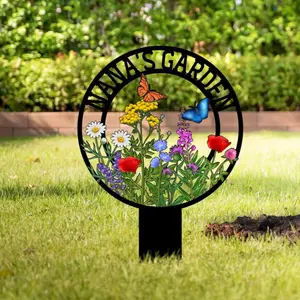 Metal Garden Sign Stakes Nana's Garden Decorative Yard Art, Flower Butterfly Lawn Ornament, Grandma Mother's Day Gift, Weatherproof Outdoor Metal Welcome Plaque, Housewarming Backyard Plant Pick Floral Round Frame Name Sign