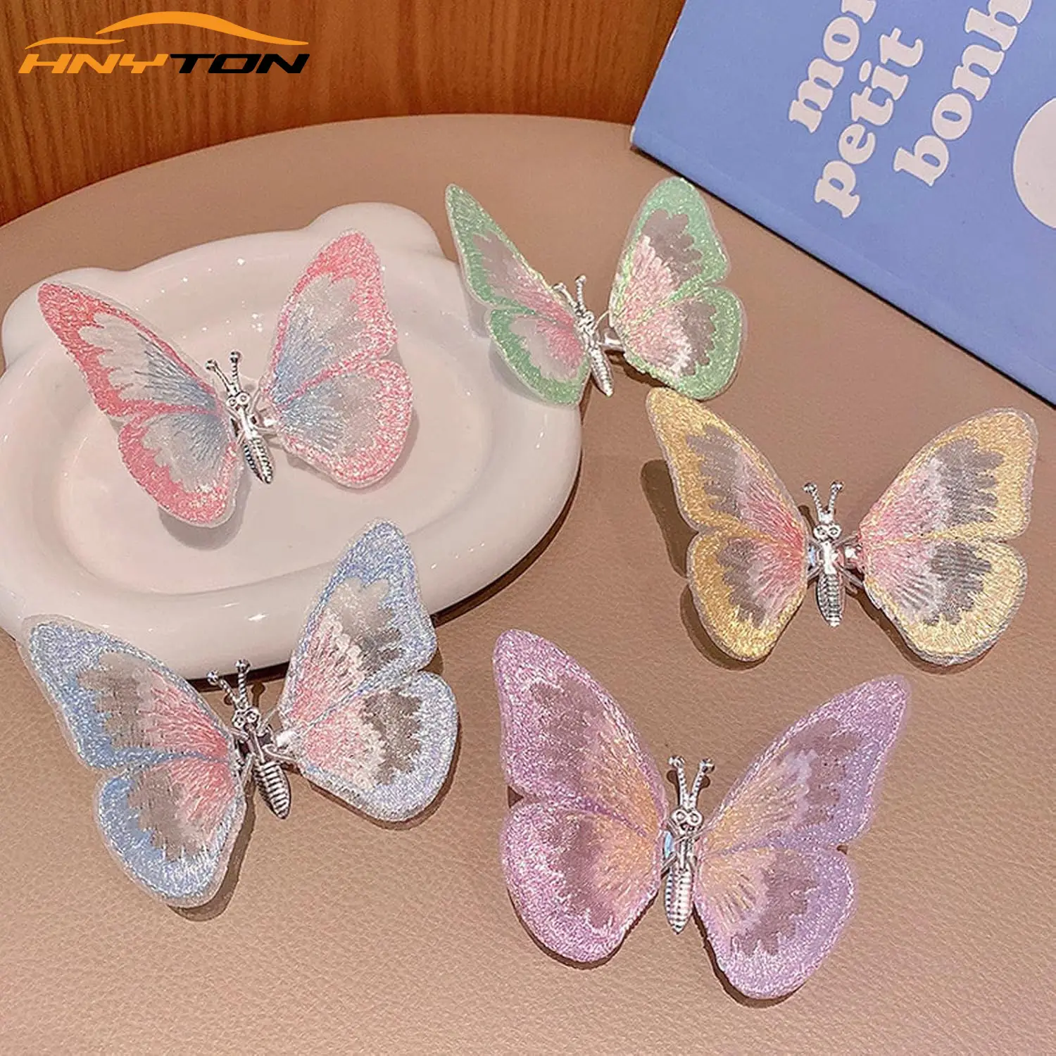 Hnyton 6PCS Embroidery Butterfly Car Decoration, Butterfly Decoration with Dancing Wings, Car Center Console Air Vent Decoration, Car Accessories, Das