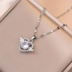 Angel Heart Necklace Love Women's Clavicle Chain Wing Pendant Daily Commuter Gift