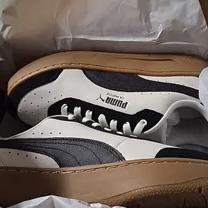 review image 0