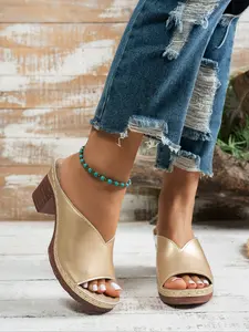 A pair of summer V-neck women's thick high-heeled Rubber sandals are simple and convenient, suitable for various scenarios such as daily commuting, leisure, shopping, vacation, travel, dating, etc