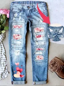 Valentine's Day Women's Patchwork Ripped Boyfriend Fit Jeans Heart Print Slim-Fitting Natural Waist Casual Fashion All Seasons