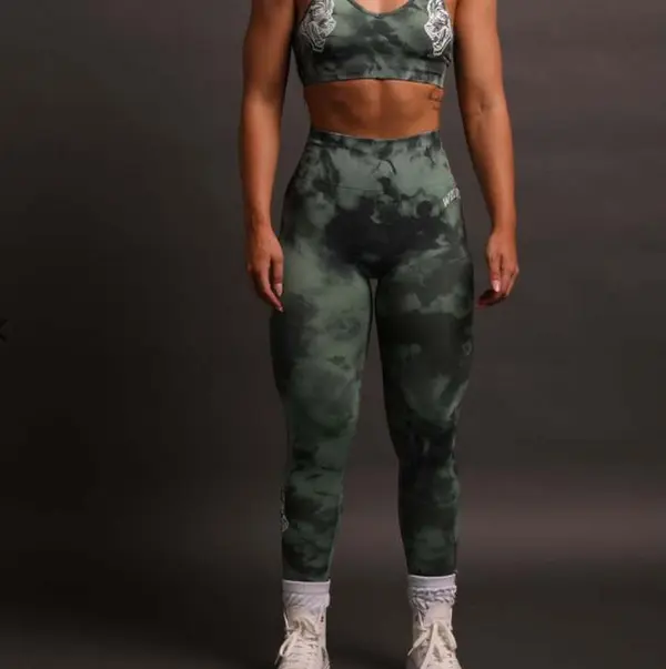Darc Sport Wolves Forever Everson Seamless Avocado Leggings and sports bra