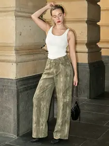 Vintage Washed Denim Long Pants, Casual Wide-Leg Jeans for All Seasons, Fashionable Loose Fit Random Print Bottoms, Unisex Streetwear