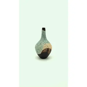 Reynisfjara small speckled vase