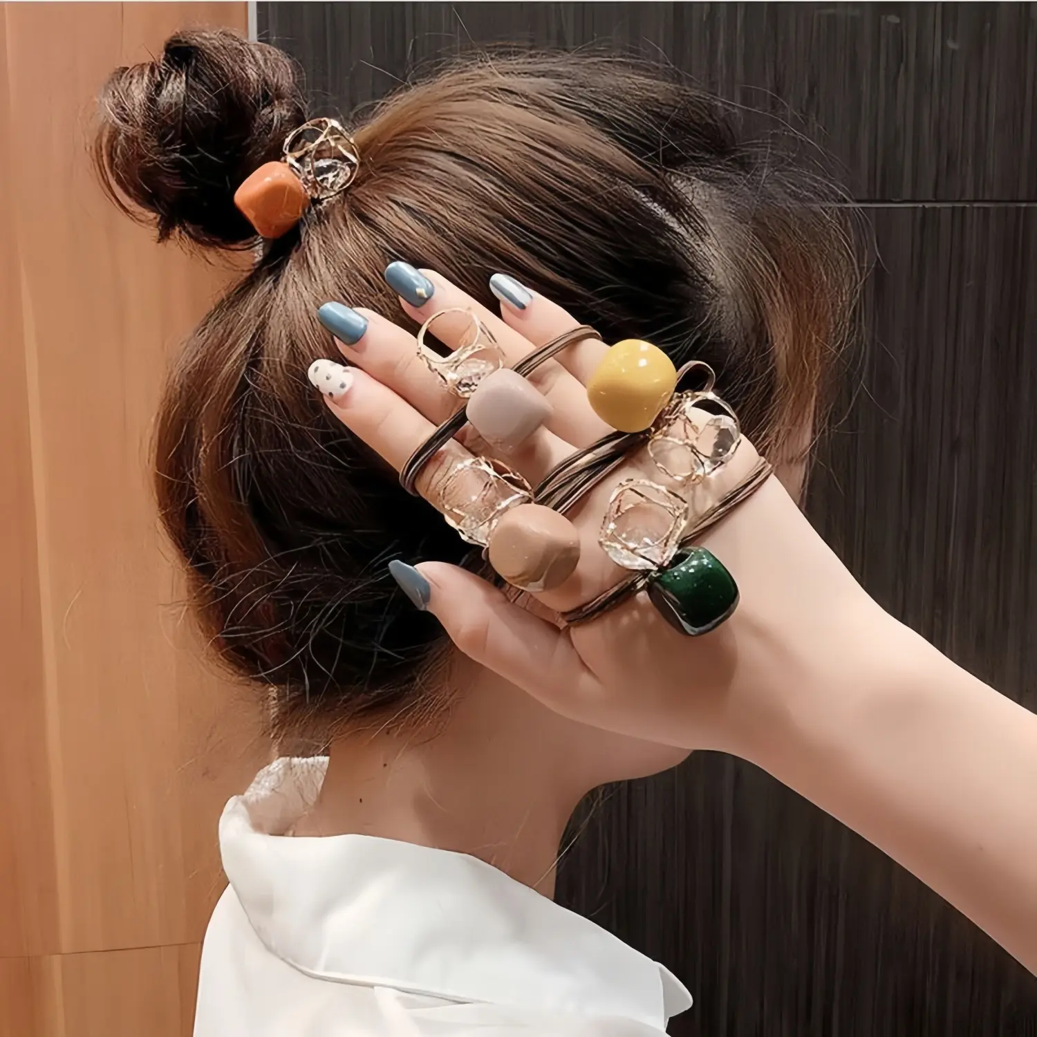 5 Pcs Elastic Hair Bands for Girls and Women Vintage Rope Style Ideal for Fashionable Hair Styling Twist Strand Rubber Headbands, Hair Ties, Nylon Alloy